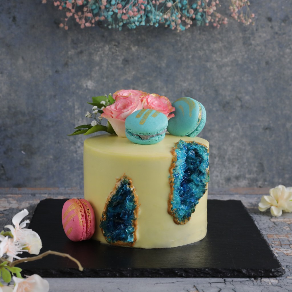 Sapphire Geode Cake With Macaroons And Fresh Flowers eggless 850 gms