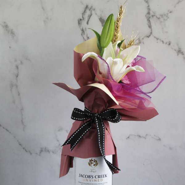 White Lilies Bouquet With Red Wine (Non-Alcoholic)